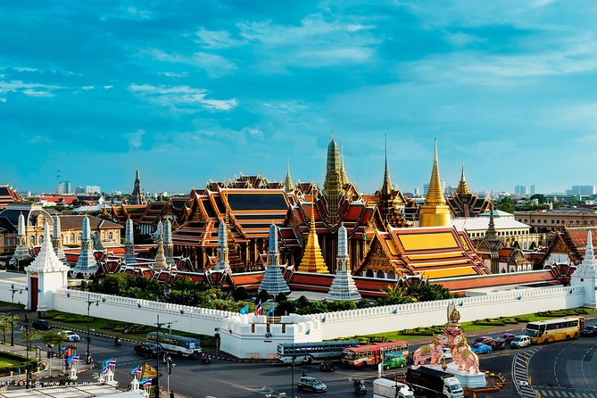 Free Hop-On Hop-Off Single Route & Royal Grand Palace Guided Tour .