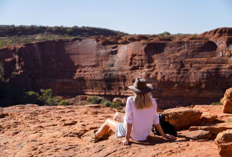 From Adelaide: 8-Day Tour to Uluru