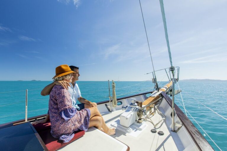 From Airlie Beach: Langford Island Sailing Trip W/ Snorkel