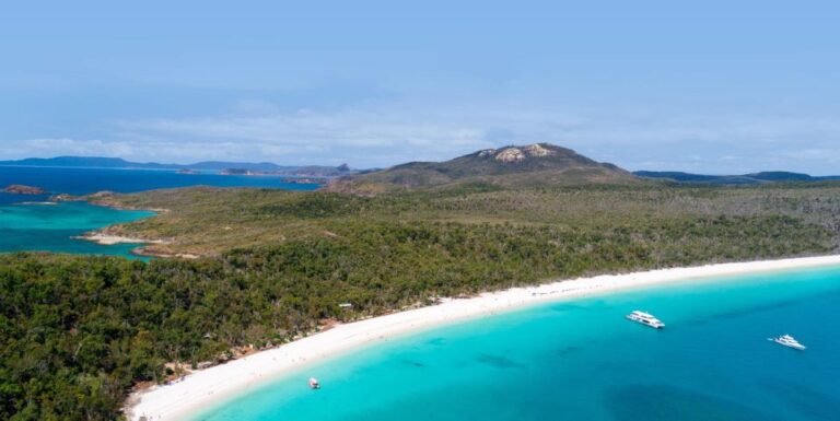From Airlie: Whitsundays and Whitehaven Half-Day Cruise