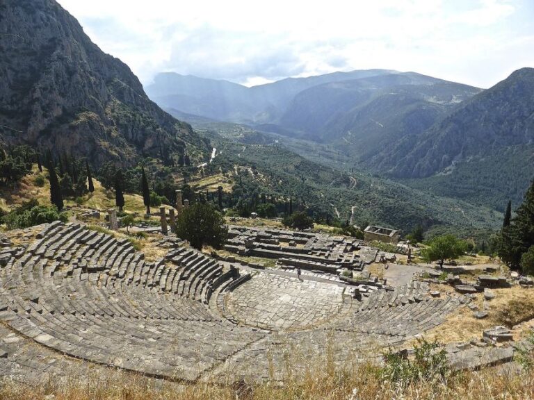 From Athens: Delphi Guided Day Trip With Entry Tickets