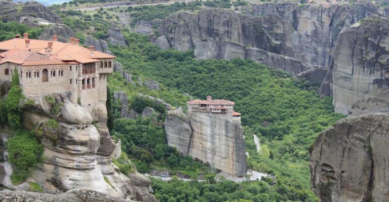 From Athens: Private Day Trip to the Monasteries of Meteora