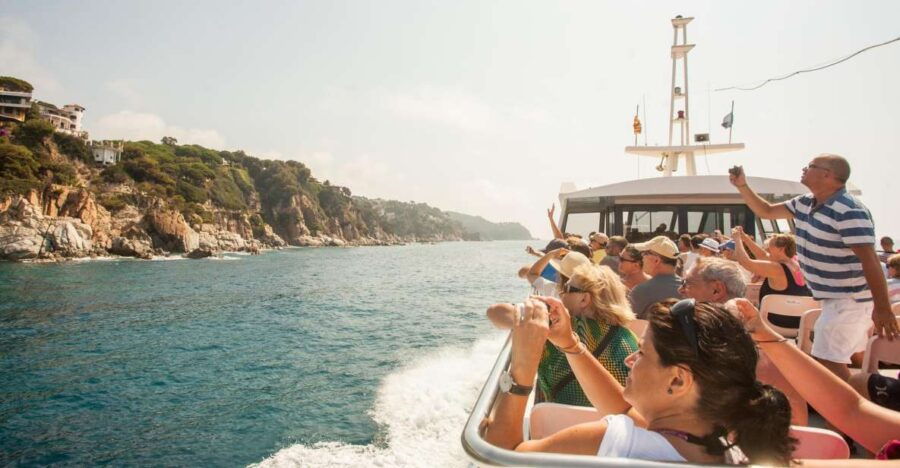 From Barcelona: Costa Brava Day Tour