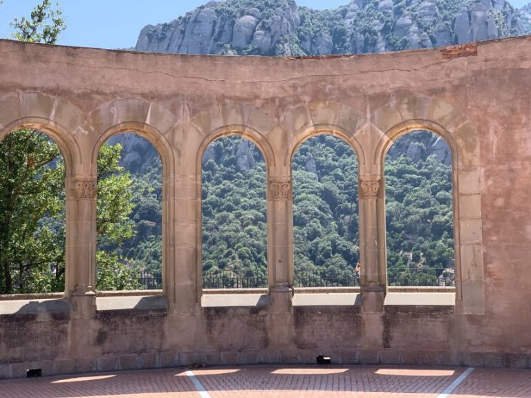 From Barcelona: Private Half-Day Bus Trip to Montserrat