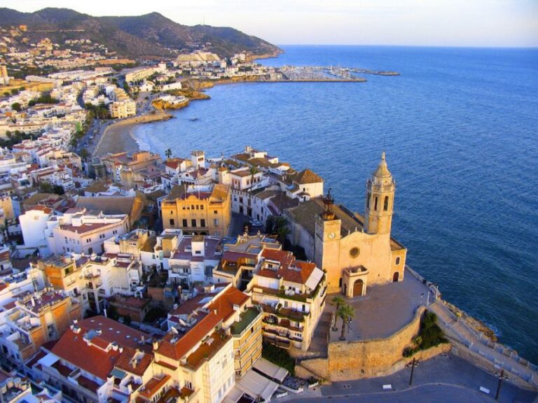 From Barcelona: Tarragona & Sitges Full Day Tour With Pickup