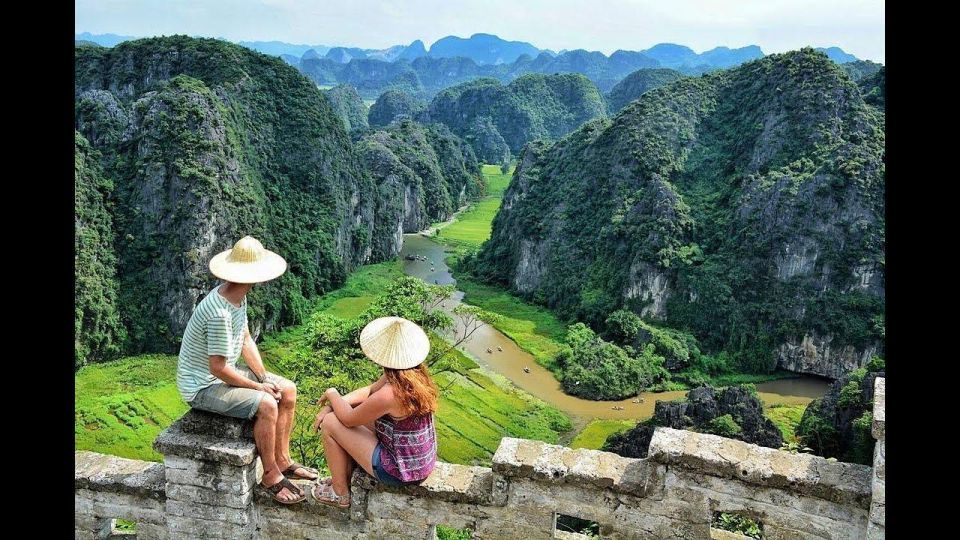 1 from hanoi city van long hoa lu mua cave From Hanoi City: Van Long - Hoa Lu - Mua Cave