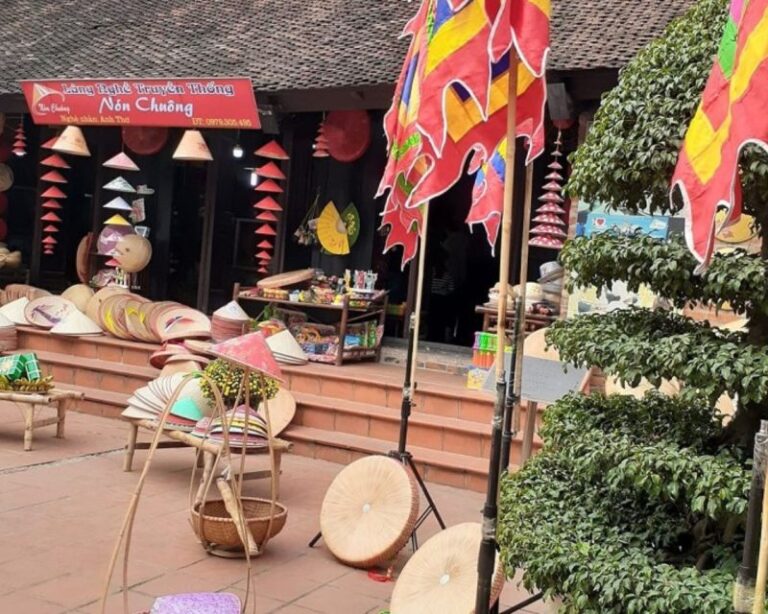 From Hanoi: Day Trip to 5 Traditional Handicraft Villages