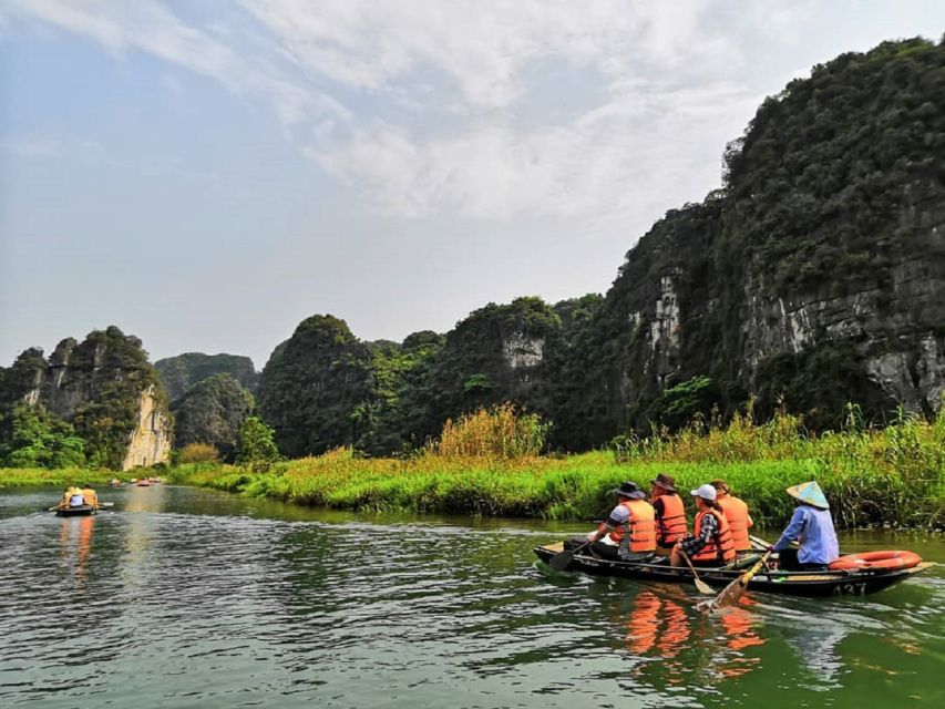 1 from hanoi ninh binh guided day tour lunch entrance fees From Hanoi: Ninh Binh Guided Day Tour, Lunch & Entrance Fees