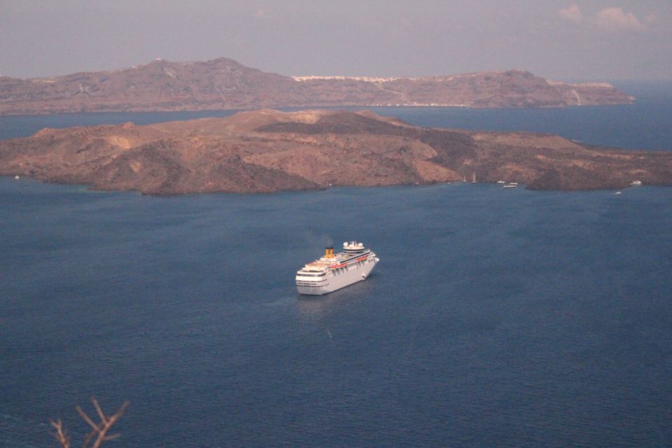 1 from heraklion santorini full day tour by boat From Heraklion: Santorini Full-Day Tour by Boat