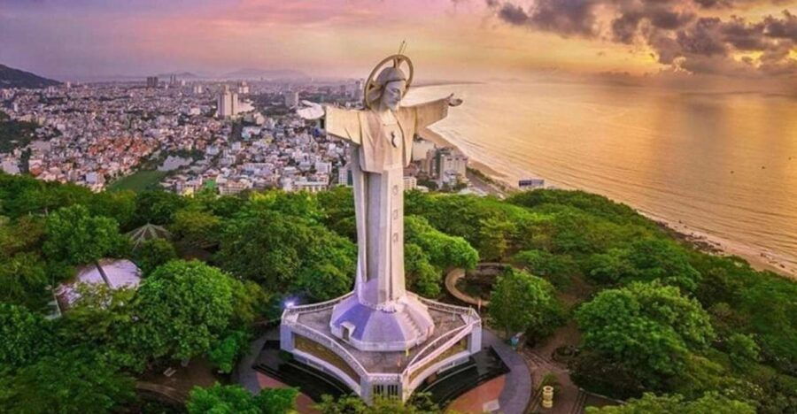 1 from ho chi minh vung tau beach a giant statue of god From Ho Chi Minh: Vung Tau Beach & A Giant Statue Of God