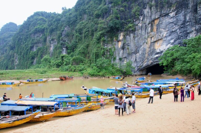 From Hue: Private Car to Phong Nha With Sightseeing Cave