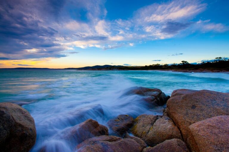 From Launceston: Bay of Fires Hiking Tour – 4 Days