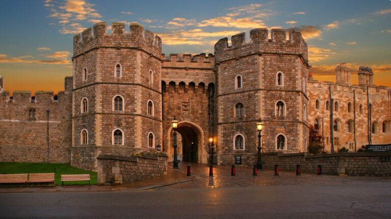 From London: Windsor, Stonehenge, & Salisbury Cathedral Trip