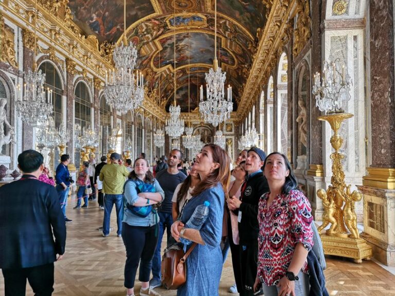 From Paris: Skip-the-Line Palace of Versailles Bike Tour