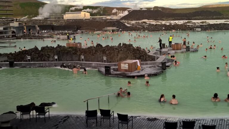 From Reykjavik: Private Reykjanes Peninsula & Blue Lagoon