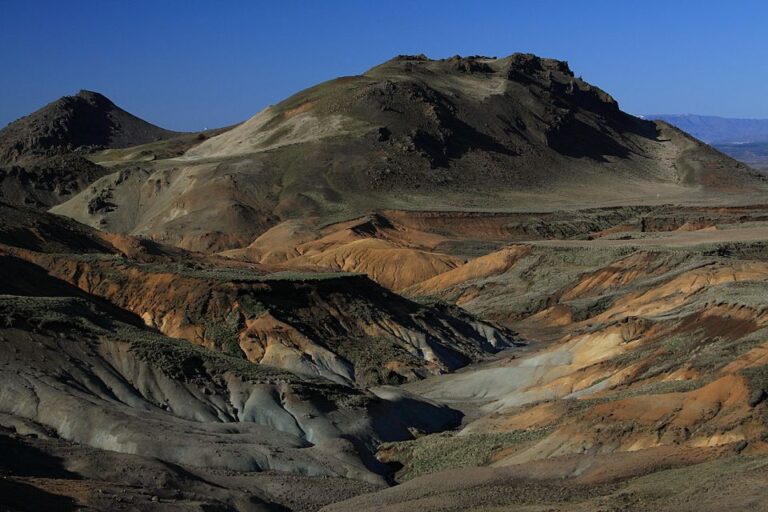 From Reykjavik: Reykjanes Peninsula Day Trip by Super Jeep