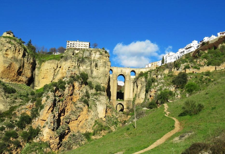 1 from seville private day trip to ronda and granada From Seville: Private Day Trip to Ronda and Granada