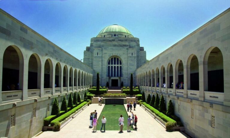 From Sydney: Canberra Day Tour