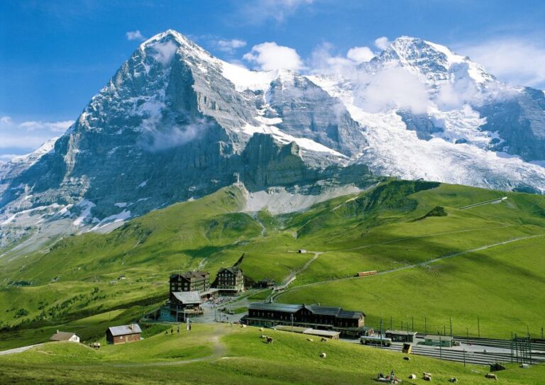 From Zurich: Mount Eiger Day Trip to Kleine Scheidegg