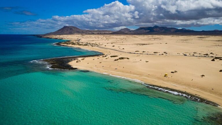 Fuerteventura: Wild North and Corralejo Tour From the South