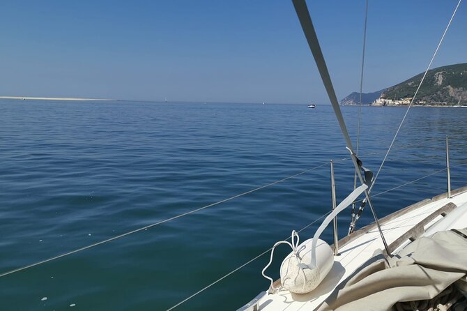 Full Boat Experience – Tróia and Setúbal Sailing & Sleeping
