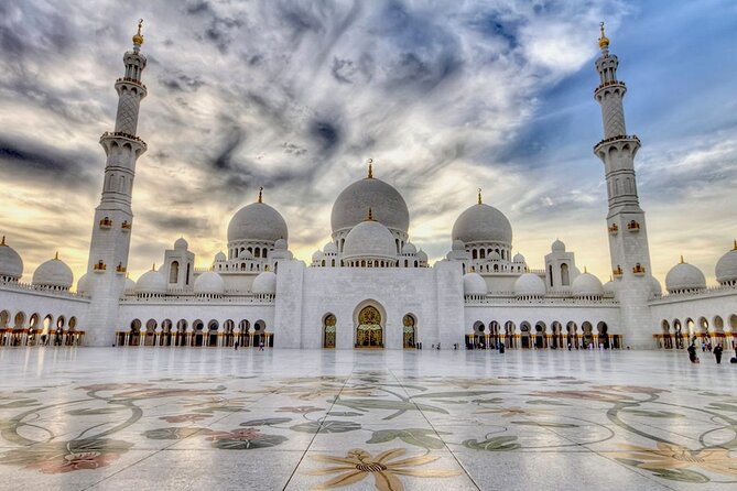 Full-Day Abu Dhabi City and Sheikh Zayed Mosque Tour