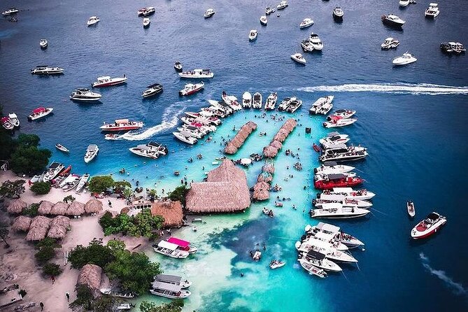 Full Day Boat Tour to Cholón Island Forever With DJ on Boat