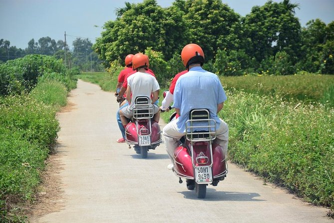 Full Day City And Countryside Vintage Vespa Tours