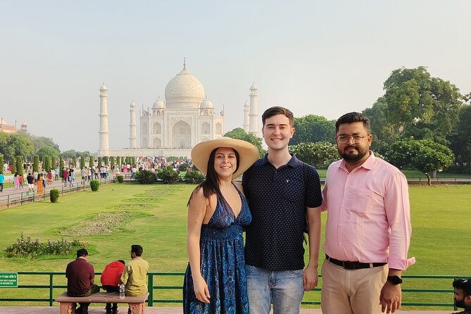 Full-Day Private Tour to Taj Mahal and Agra From Delhi