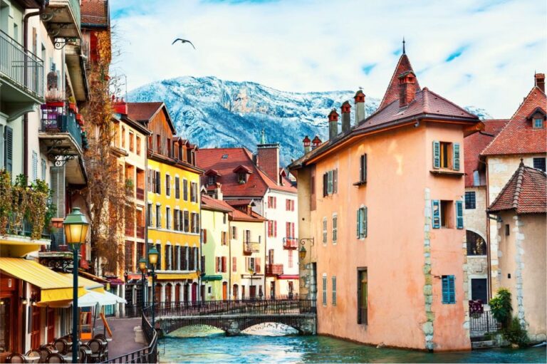 Full-Day Private Tours From Geneva to Annecy