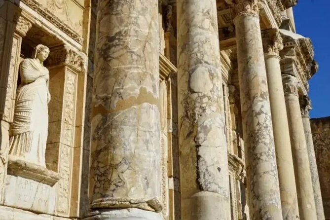 Full Day Tour to Ephesus and Archaeological Museum From Izmir
