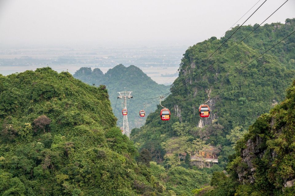 Full Day Tour to Perfume Pagoda With Traditional Boat Ride