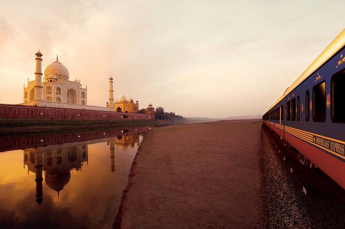 Full Day Trip to Taj Mahal From Delhi by Superfast Train