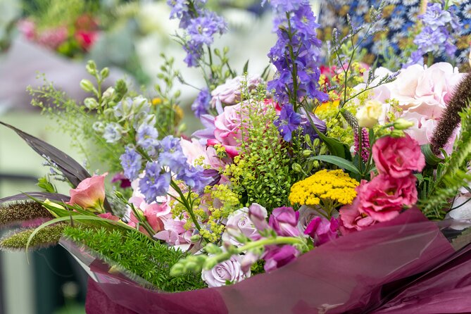 Garden Style Hand-Tied Bouquet Workshop in London