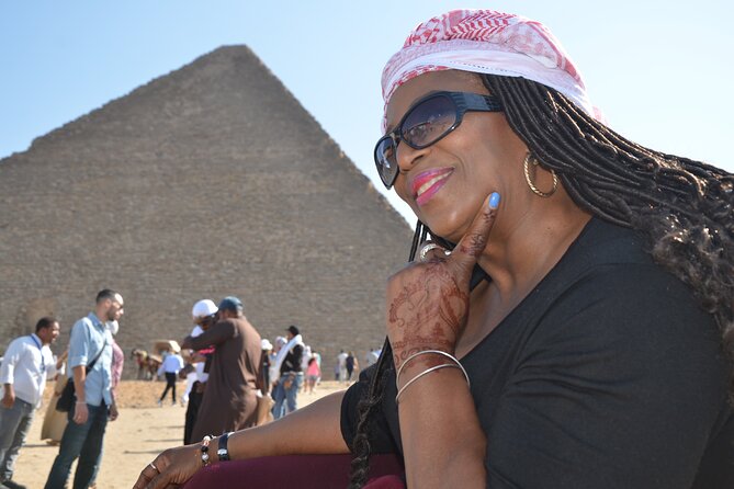Giza Pyramids, Memphis and Sakkara Day Trip