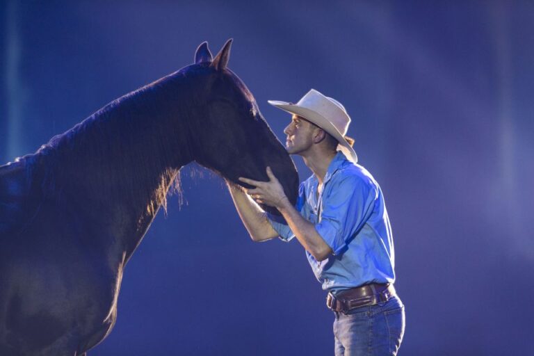 Gold Coast: Australian Outback Spectacular Dinner & Show