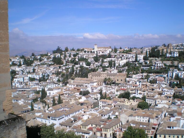 Granada: Albayzín and Sacromonte Private Tour