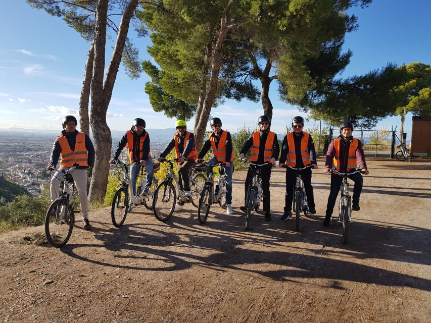 Granada: Electric Bike Rental for 4 or 8 Hours