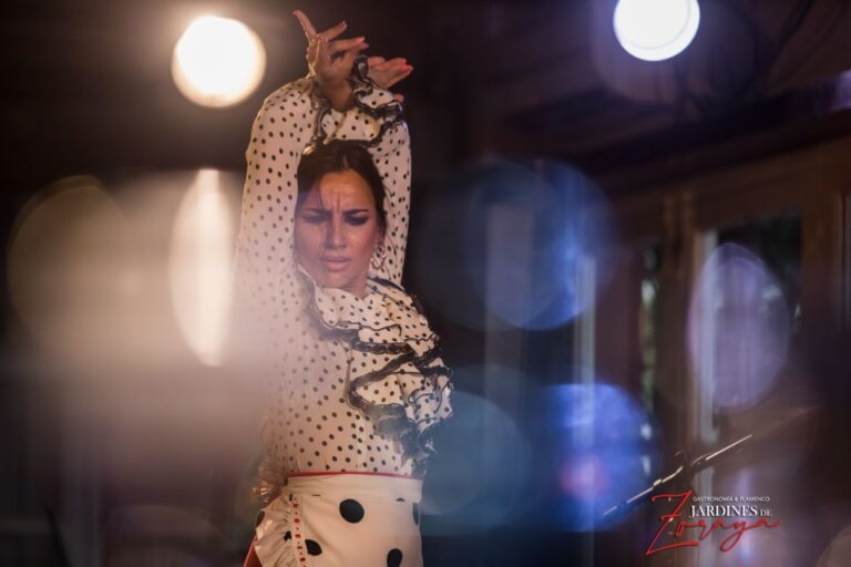 Granada: Flamenco Show in Albaycin – Jardines De Zoraya