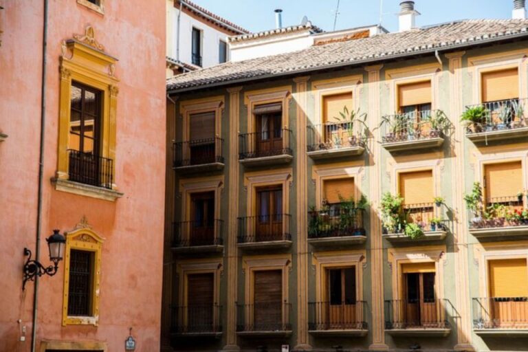 Granada: Private Custom Tour With a Local Guide