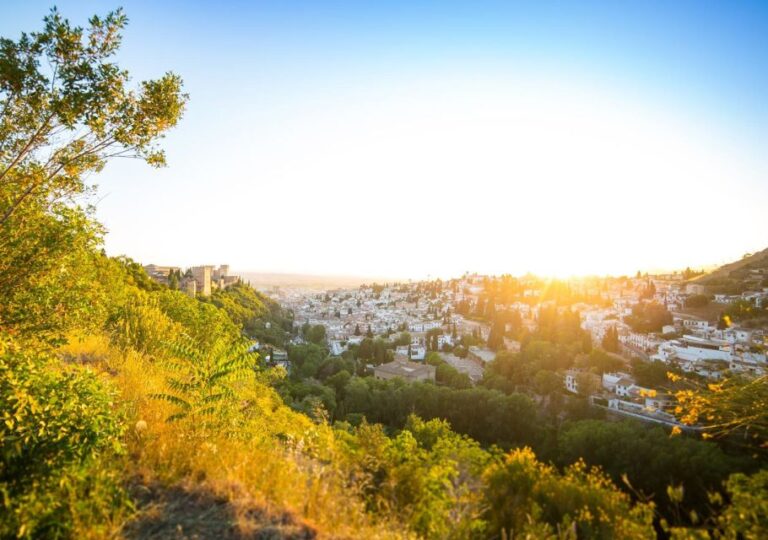 Granada: Water Paths History and Adventure Tour