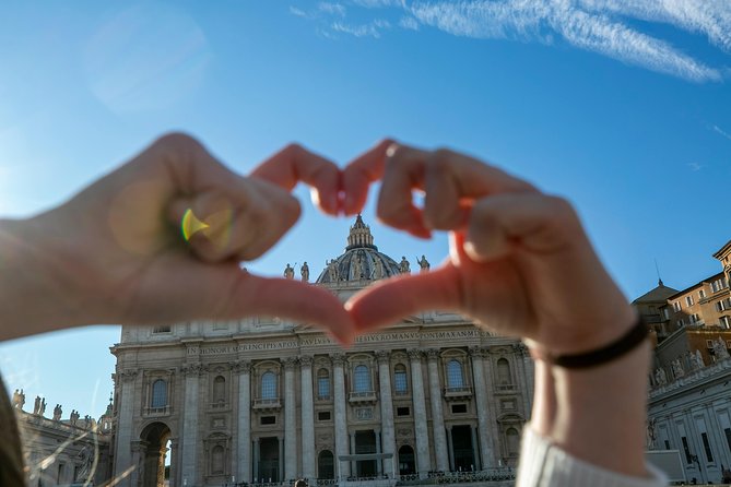 Grand Vatican Tour Full-Day With Sistine Chapel St Peter Church and Borgia Rooms