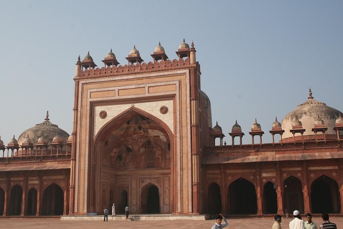 Guided Fatehpur Sikri & Abhaneri Tour From Agra To Jaipur By Car