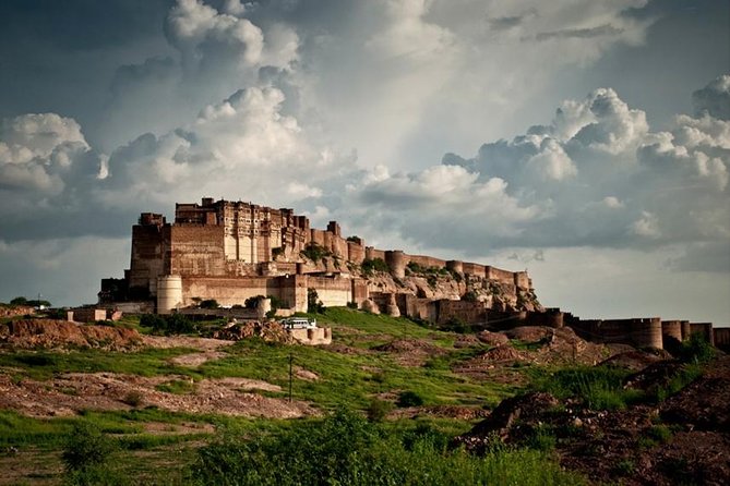 Guided Jodhpur City Tour With Lunch & Entry Including Pick & Drop