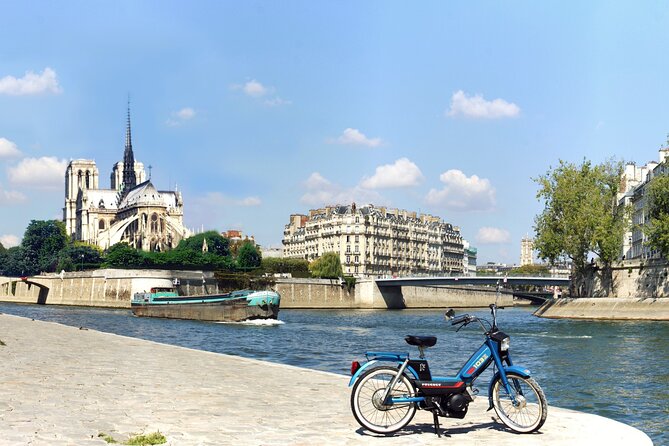 Guided Tour by Electric Moped The Splendours of Paris