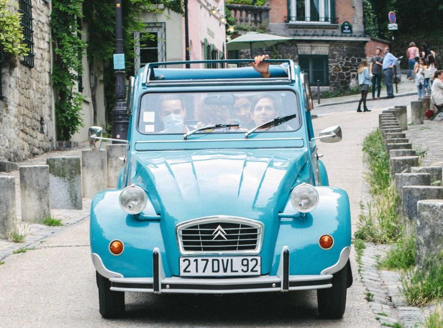 Guided Tour of Paris in Citroën 2CV