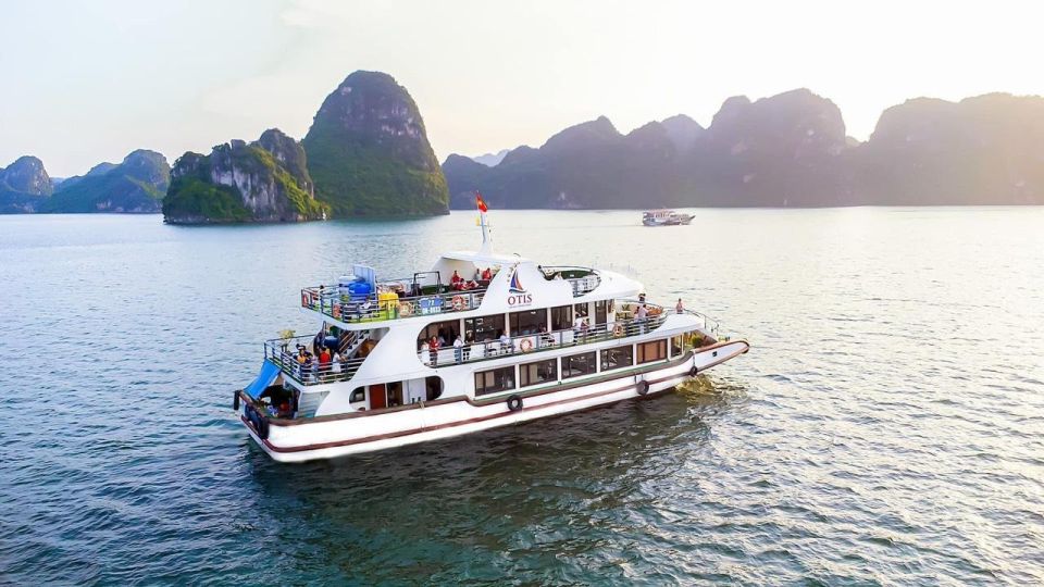 1 ha long bay 5 star cruise day tour cave kayaking and lunch Ha Long Bay 5 Star Cruise Day Tour- Cave, Kayaking and Lunch