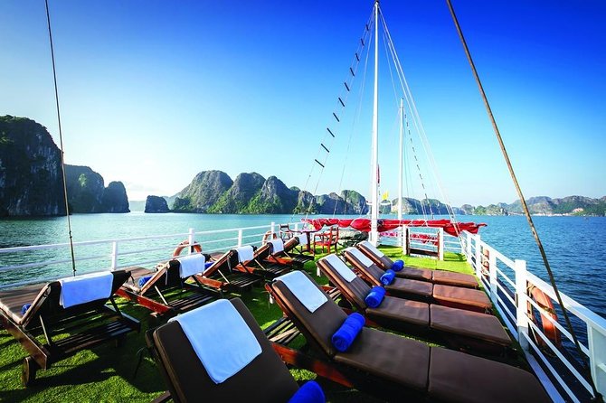 Ha Long Bay Tour in Middle 3 Star Cruise