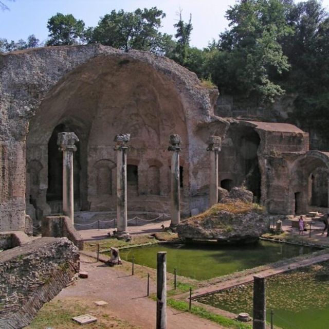 Hadrians Villa in Tivoli – Private Tour From Rome