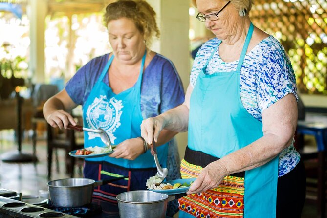 Half Day Cooking in Farm With Market Tour in Chiang Mai